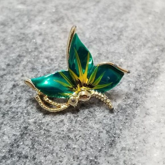 Vintage Green Enamel Butterfly Brooch, Profile, Retro - Picture 1 of 5